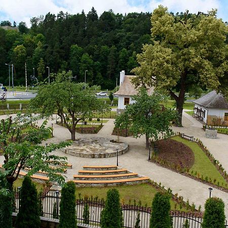 Villa Turris Apartamenty Przy Muszynskim Zamku Muszyna Kültér fotó